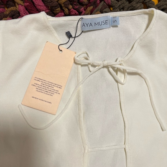 Aya Muse lace-up long sleeve bodysuit - Picture 2 of 10